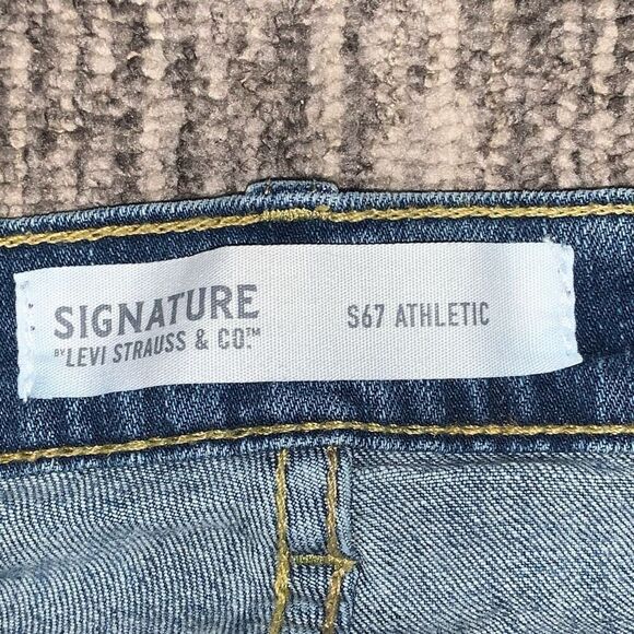 Levi Strauss & Co Men 40x32 Signature S67 Athletic Jean Lt Wash Straight Leg (A) - Picture 2 of 5